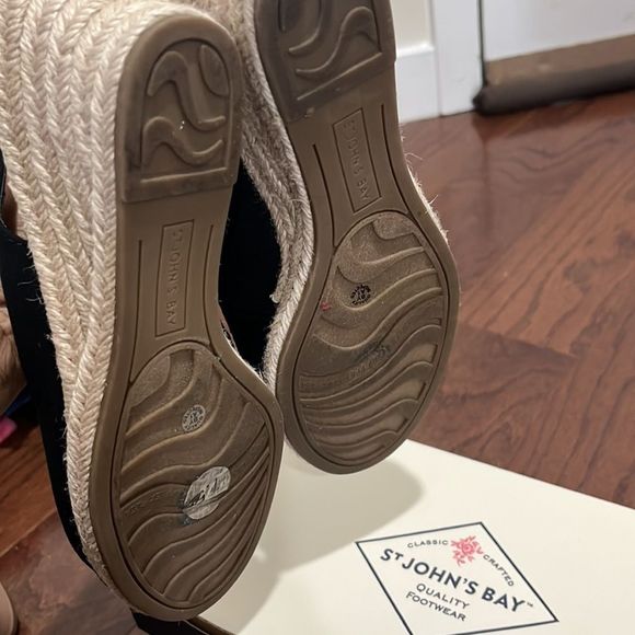 Open Toe Wedge Sandals. Size:7.5 - Picture 5 of 6